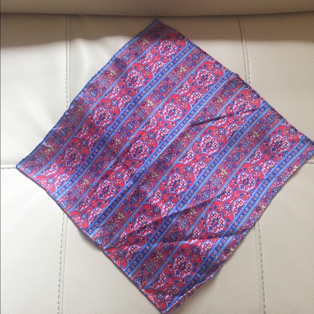 100% Italian silk men’s pocket square